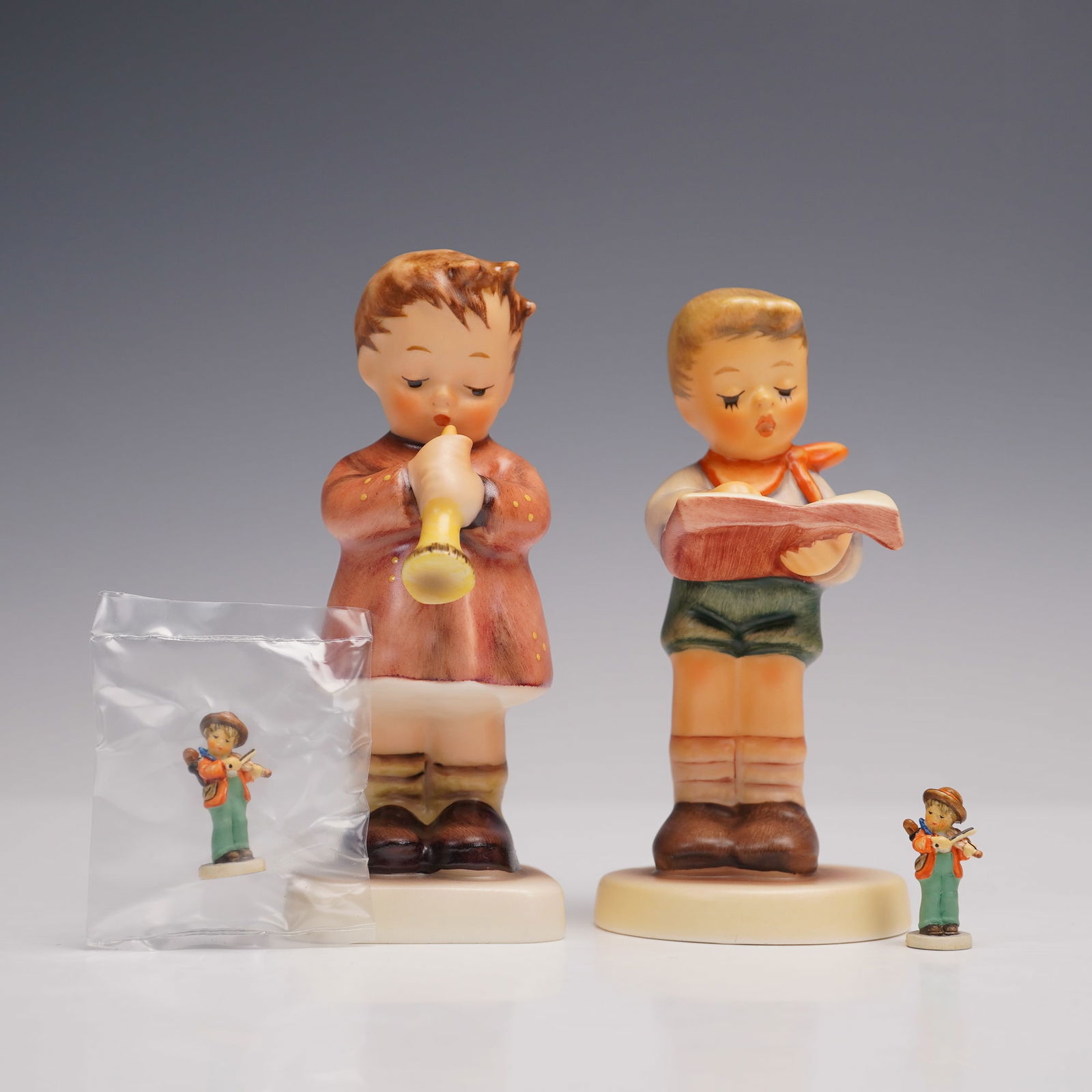 4pc Goebel Hummel Porcelain Figurines & Miniatures (1 of 6)