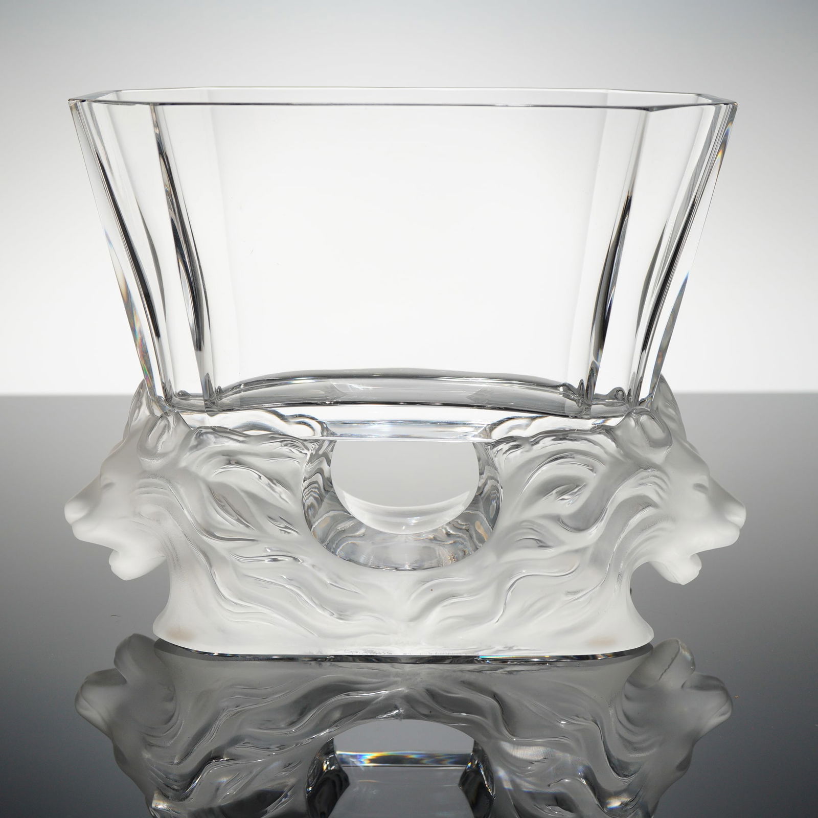 Lalique Venise Crystal Double Lion Head Vase (1 of 4)
