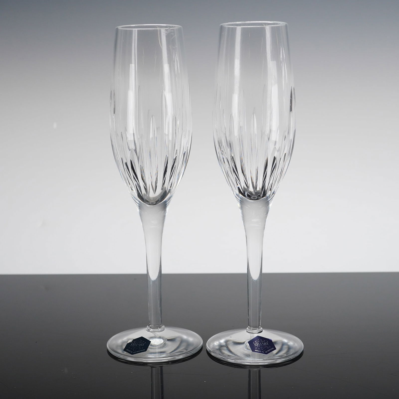 Pair of Stuart Crystal Gloucester Fluted Champagne Glasses (1 of 5)