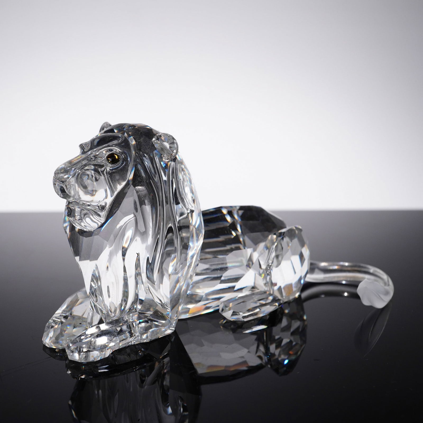 Swarovski Crystal SCS Figurine, Inspiration Africa The Lion 185410 (1 of 4)