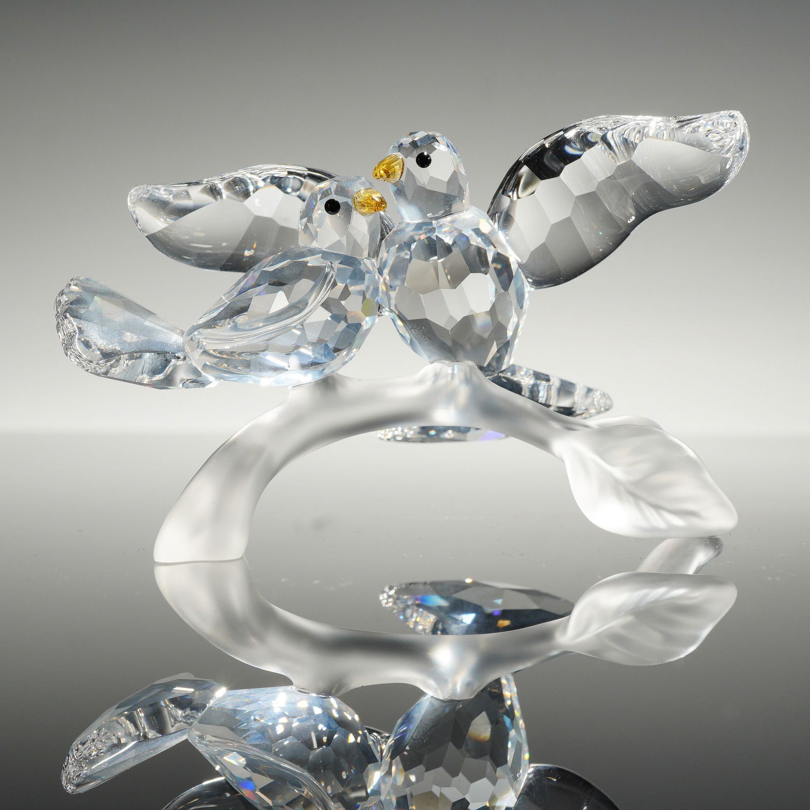 Swarovski Crystal Turtle Dove Birds Figurine (1 of 4)