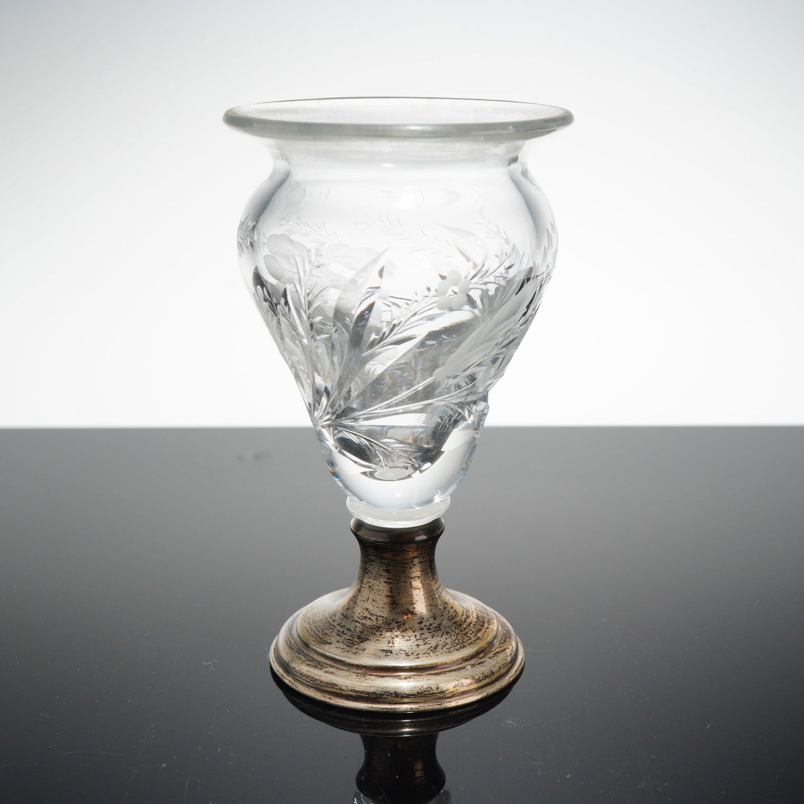Hawkes Crystal Etched Glass Vase on Sterling Silver Base (1 of 5)