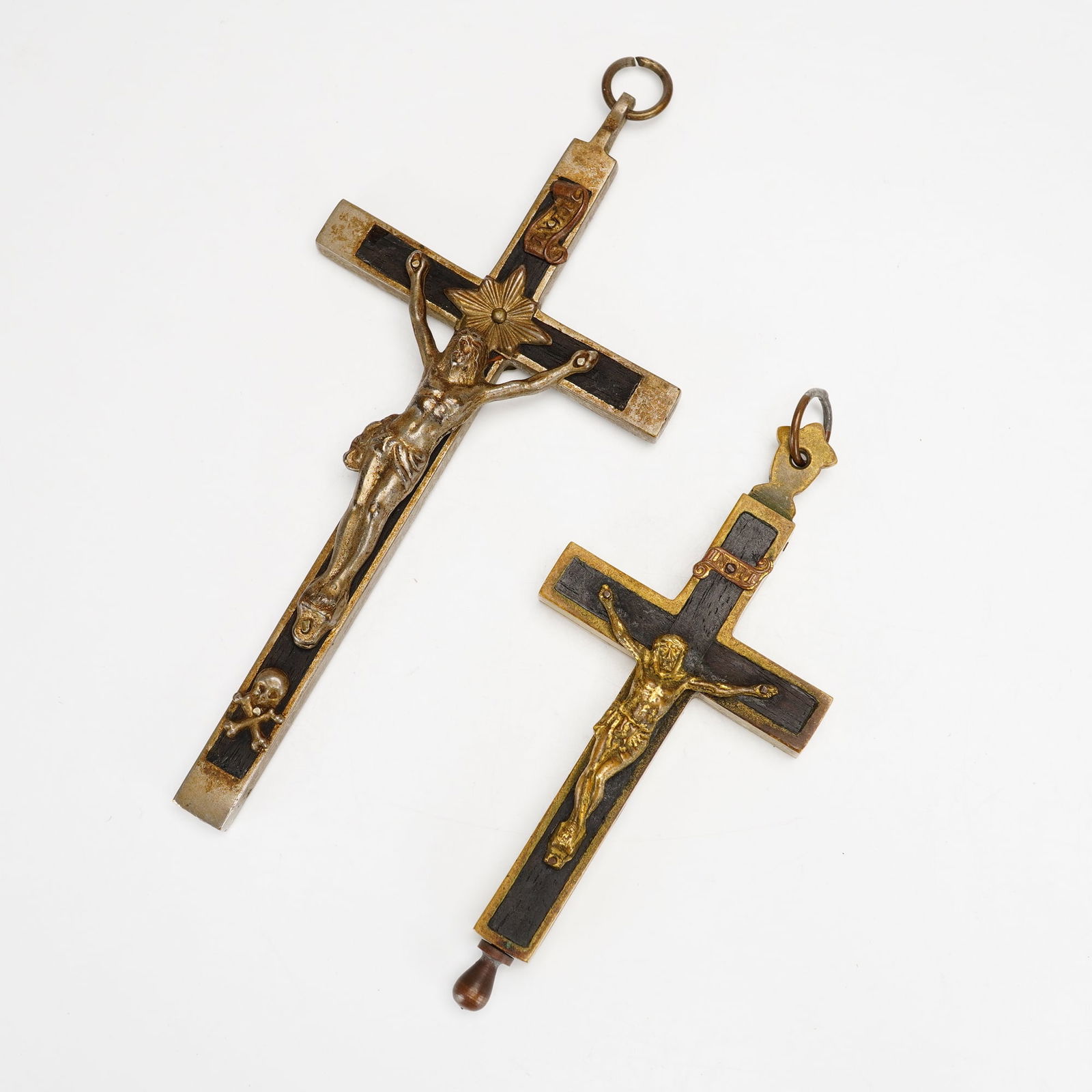 2pc Brass and Wood Crucifix Pendants (1 of 5)