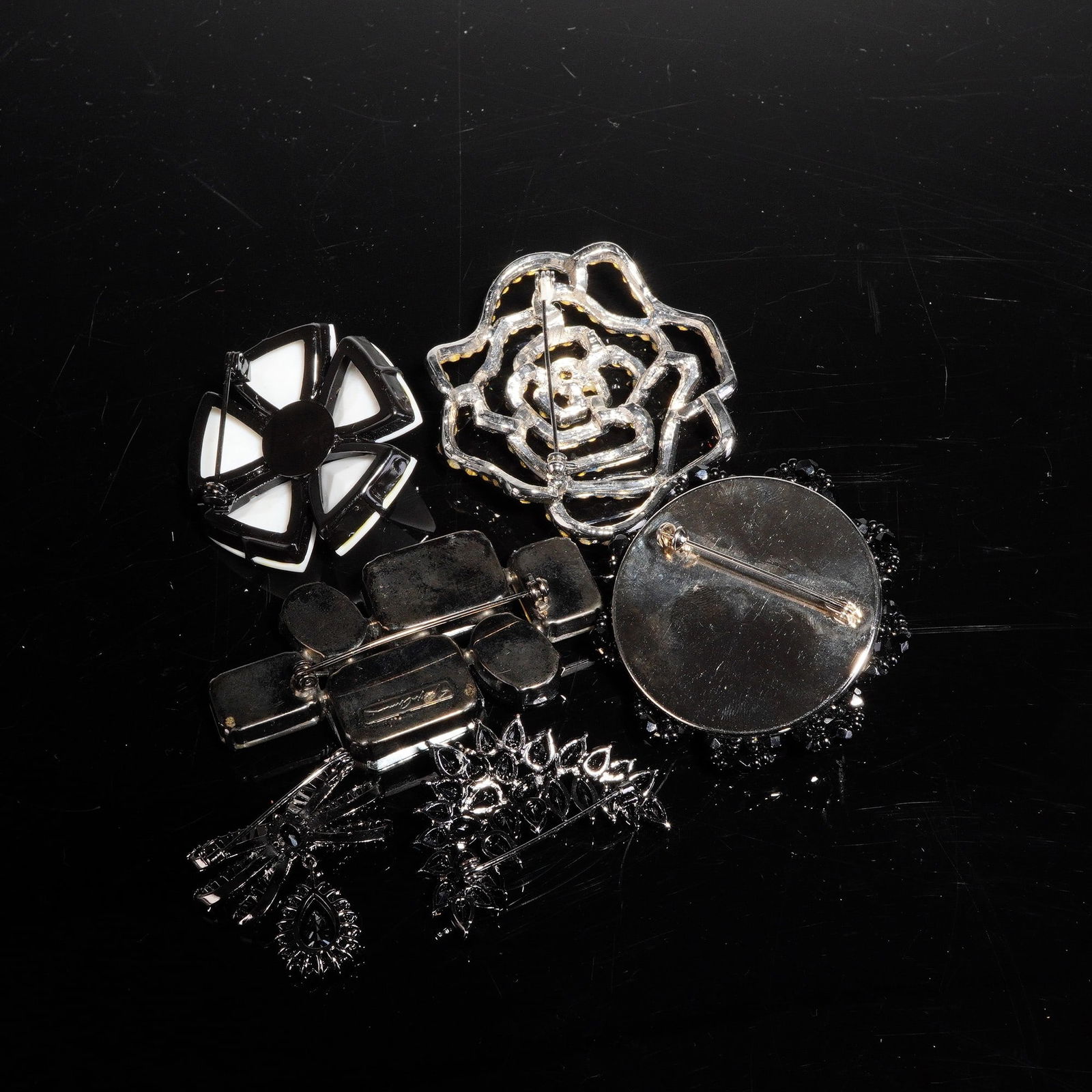 6pc Assorted Costume Brooches - 6