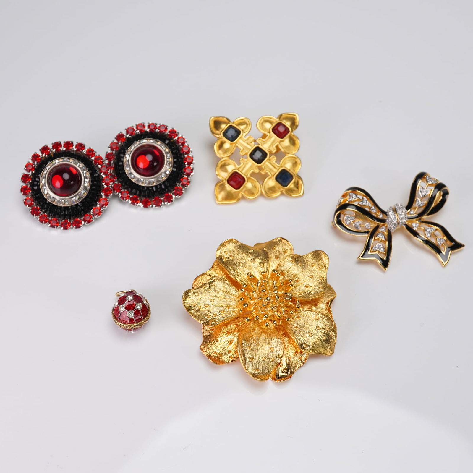 A Collection of Costume Jewelry, including a Kenneth Jay Lane Dogwood (1 of 4)