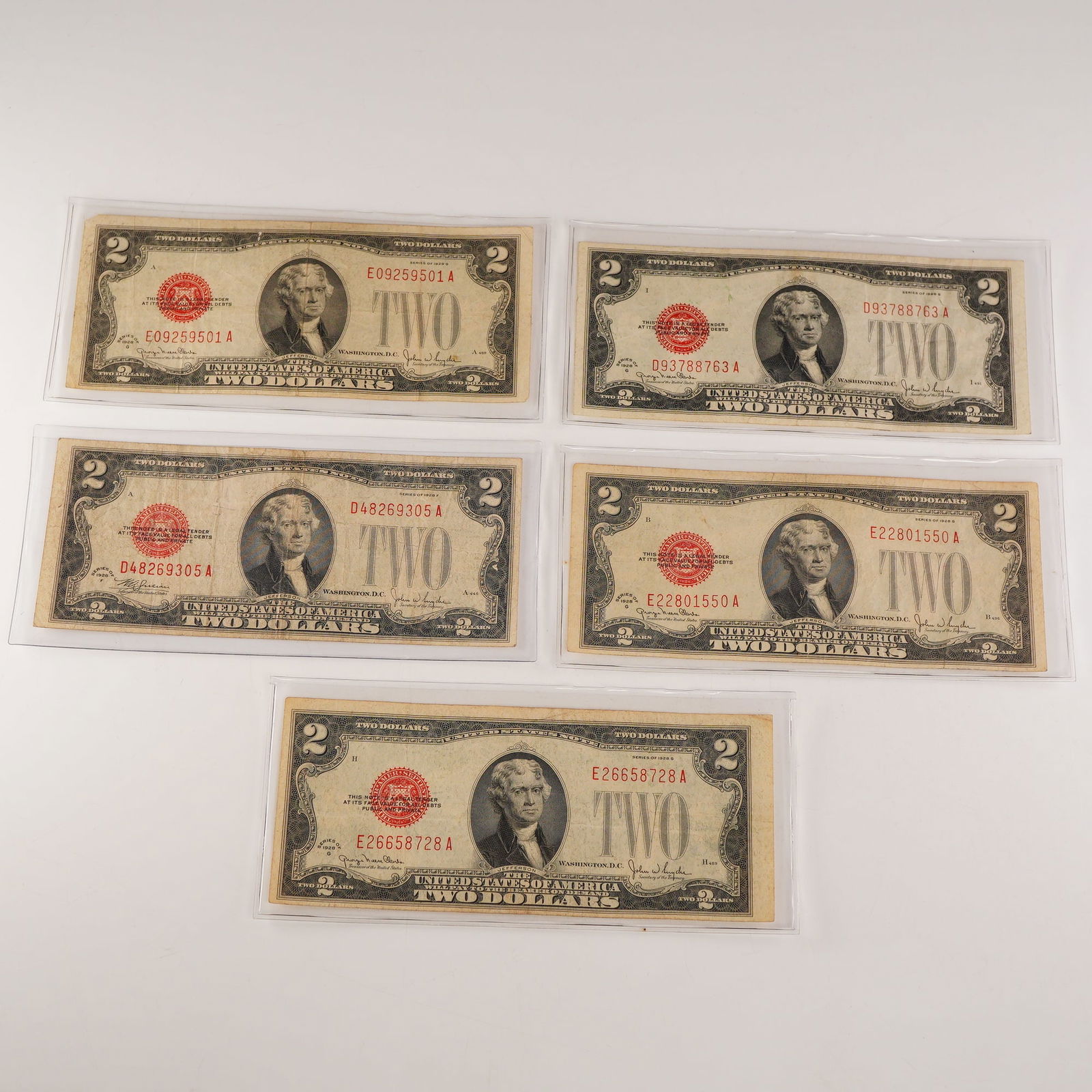 5pc 1928 F,G U.S. Two Dollar Red Seal Notes (1 of 2)