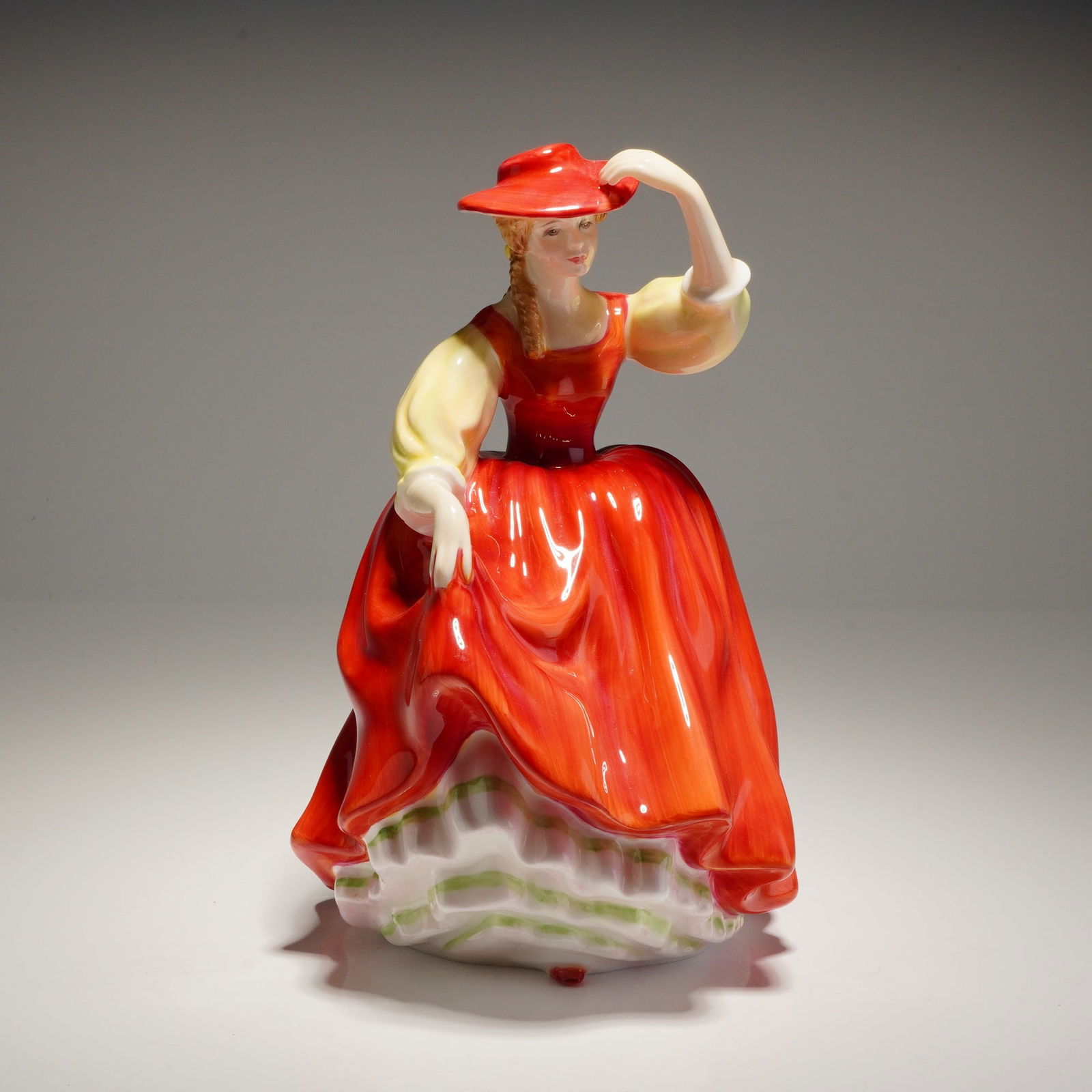 Royal Doulton Figurine Buttercup HN2399 (1 of 4)