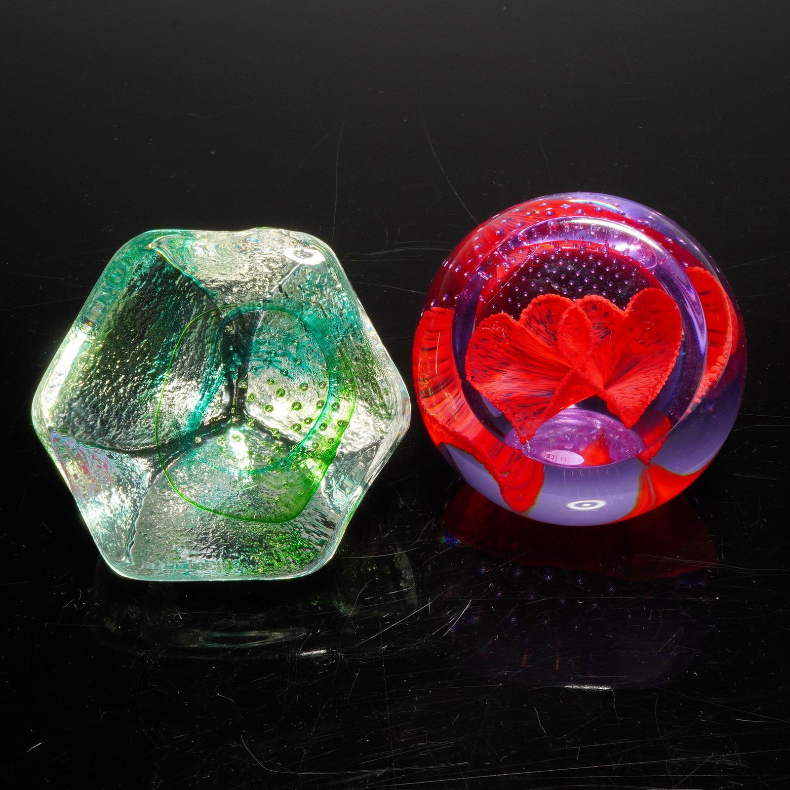 2pc Caithness Art Glass Paperweights, Love Hearts and Rox (1 of 5)