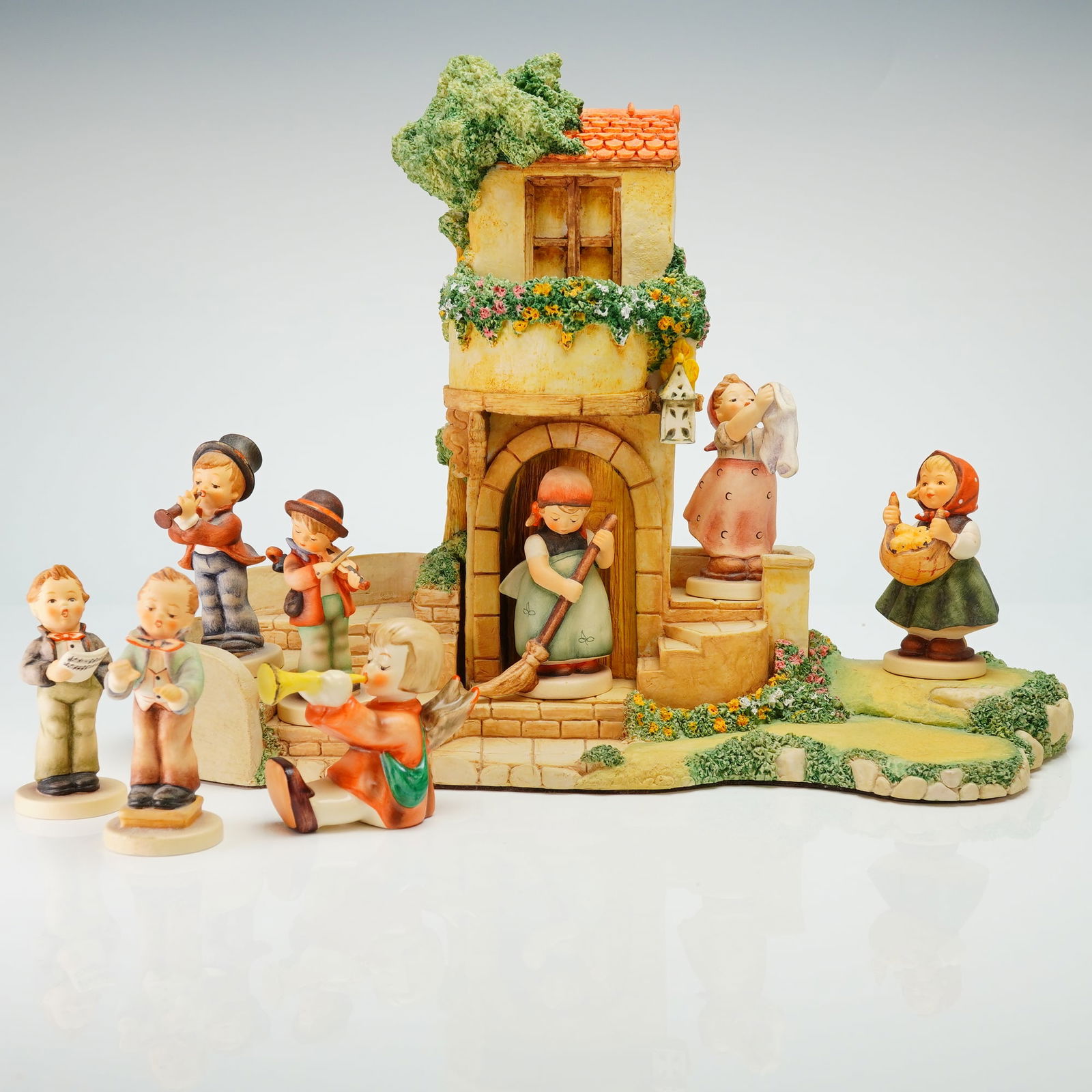 10pc Goebel Hummel Figurines and Goebel Bases (1 of 6)