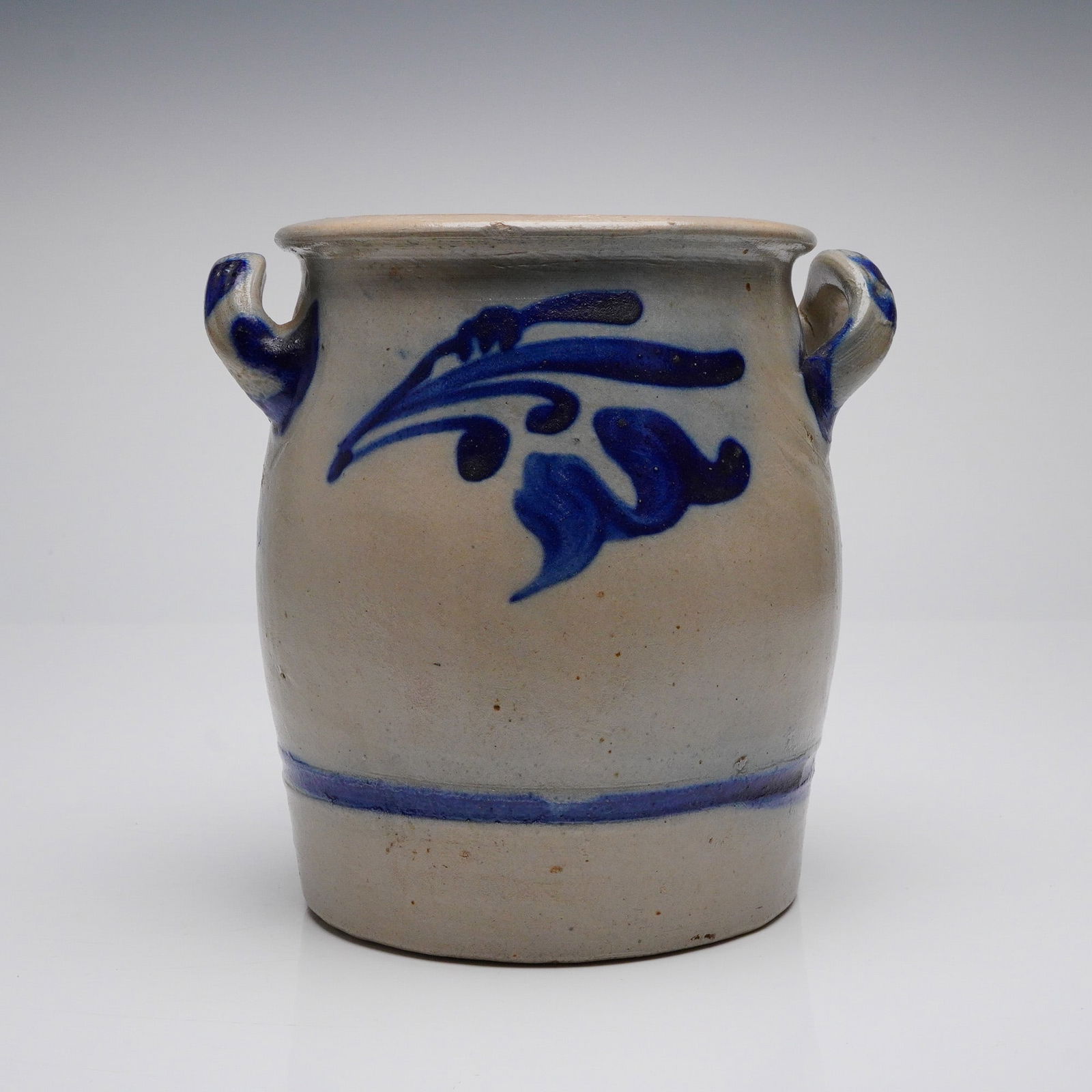 Westerwald-Style Salt-Glazed Stoneware Crock with Cobalt Decoration (1 of 5)