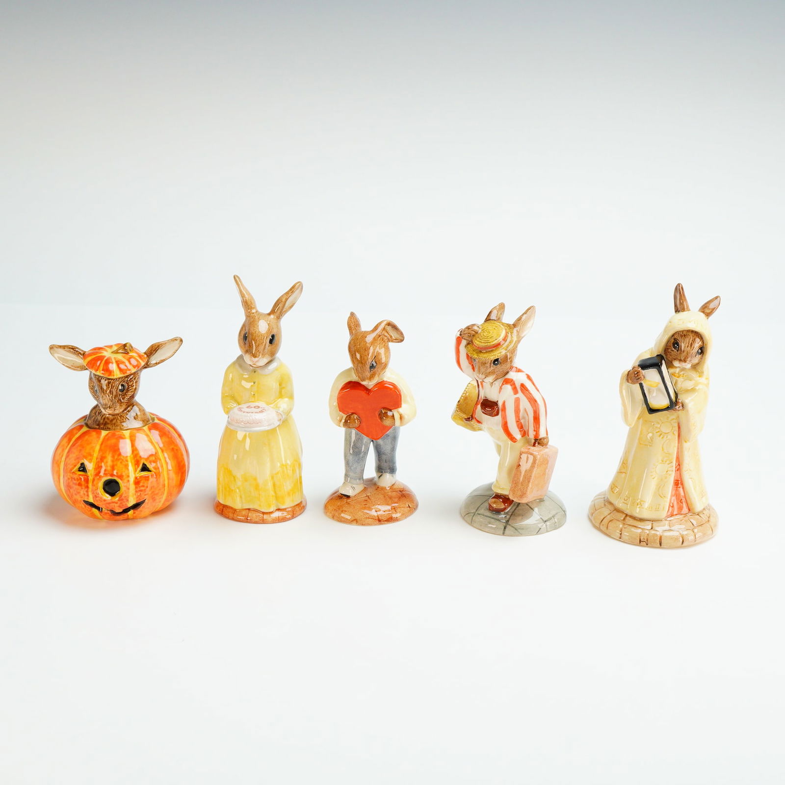 5pc Royal Doulton Bunnykins Figurines- DB 229 DB 130 DB 154 DB 137 & DB 132 (1 of 3)