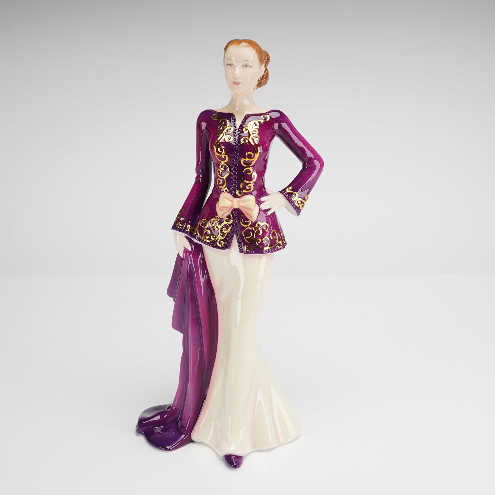 Royal Doulton Elizabeth HN4857 Pretty Ladies Figurine (1 of 4)
