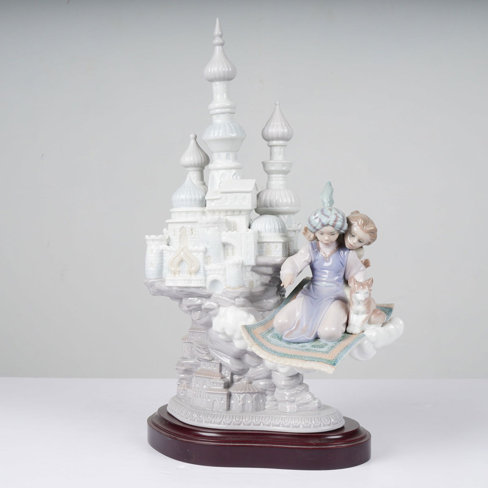 Lladro Dreams of Aladdin Porcelain Figurine (Model 1006285) (1 of 4)