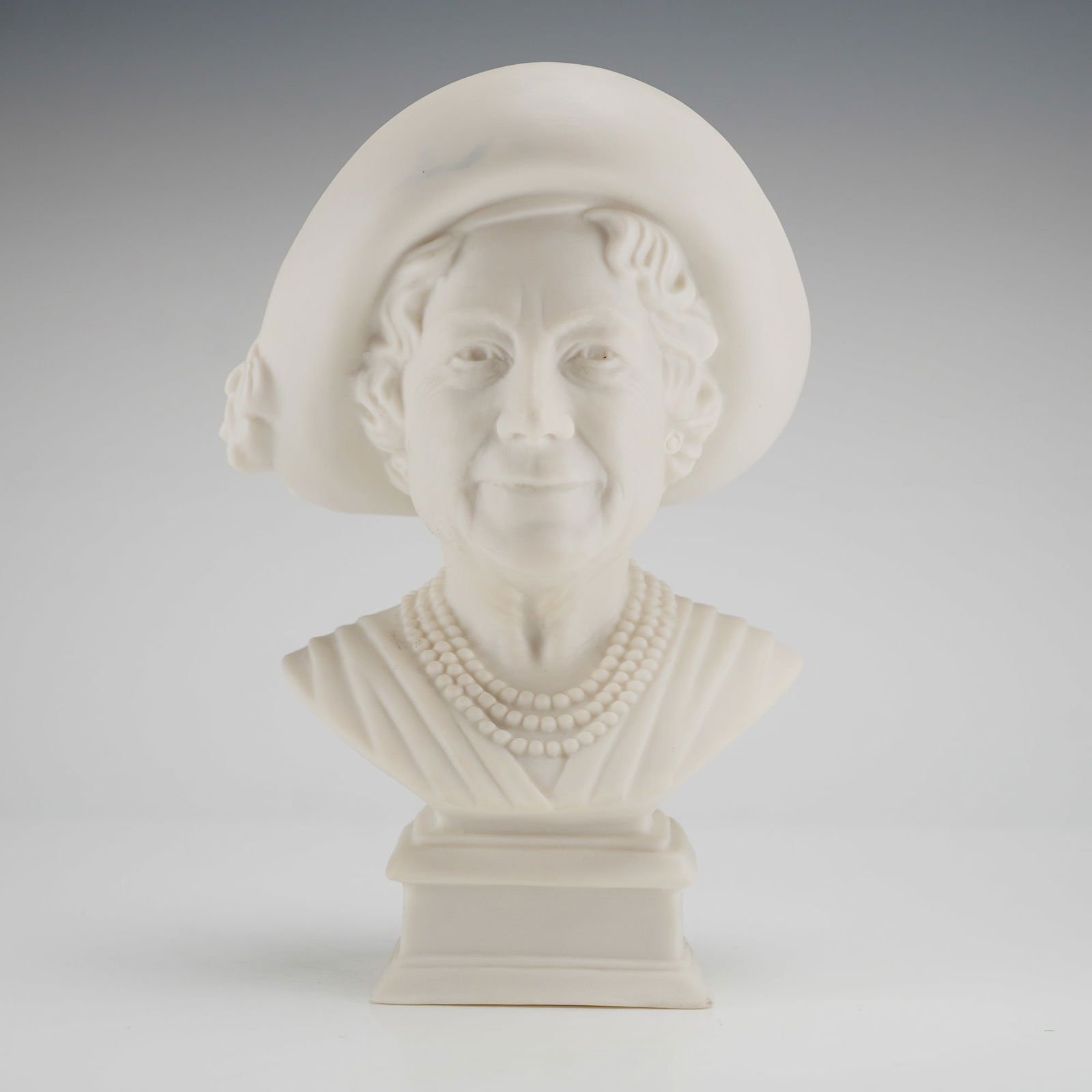 Royal Doulton HM Queen Elizabeth The Queen Mother Bust HN4340 (1 of 3)
