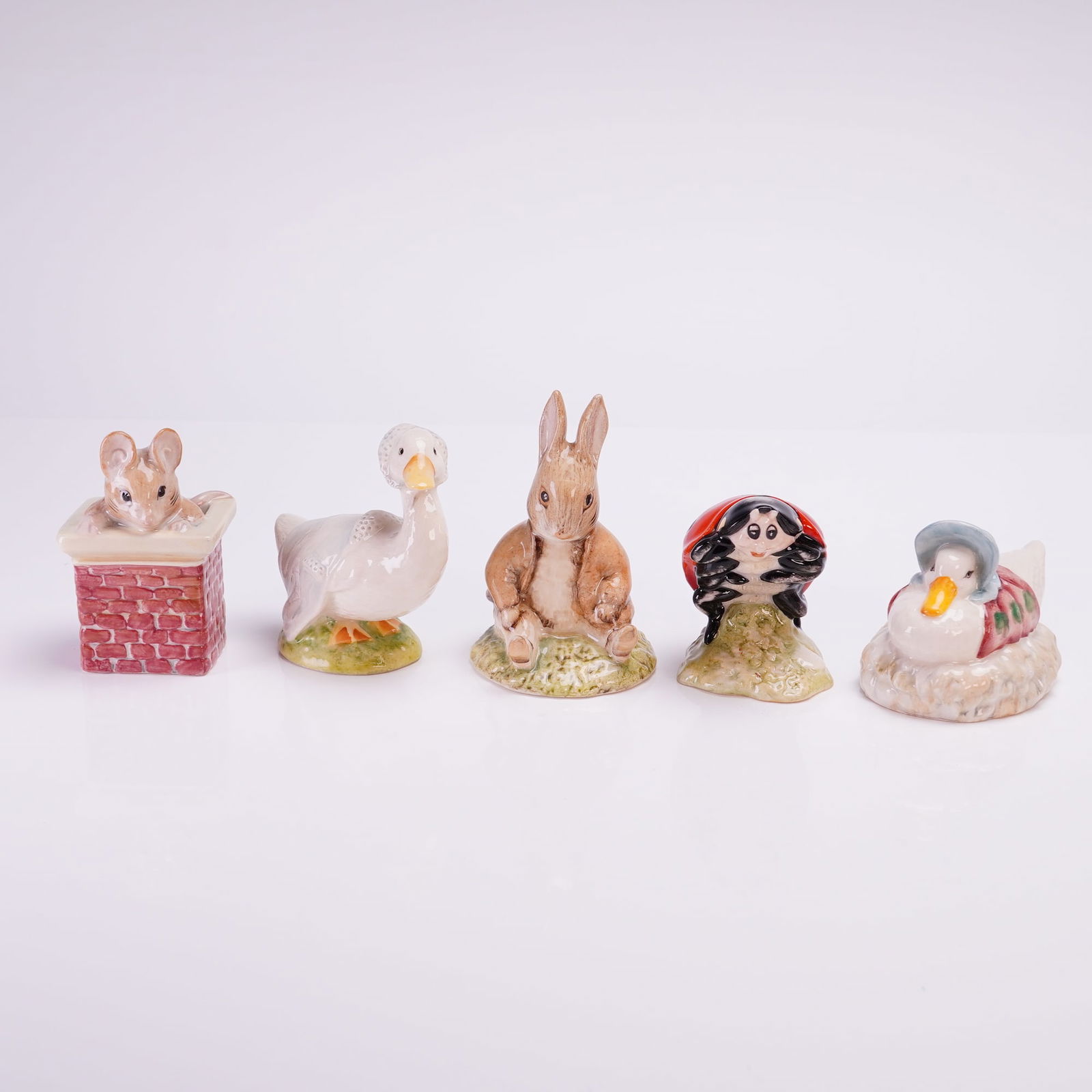 Collection of 5 Royal Doulton Beatrix Potter Figurines (1 of 3)
