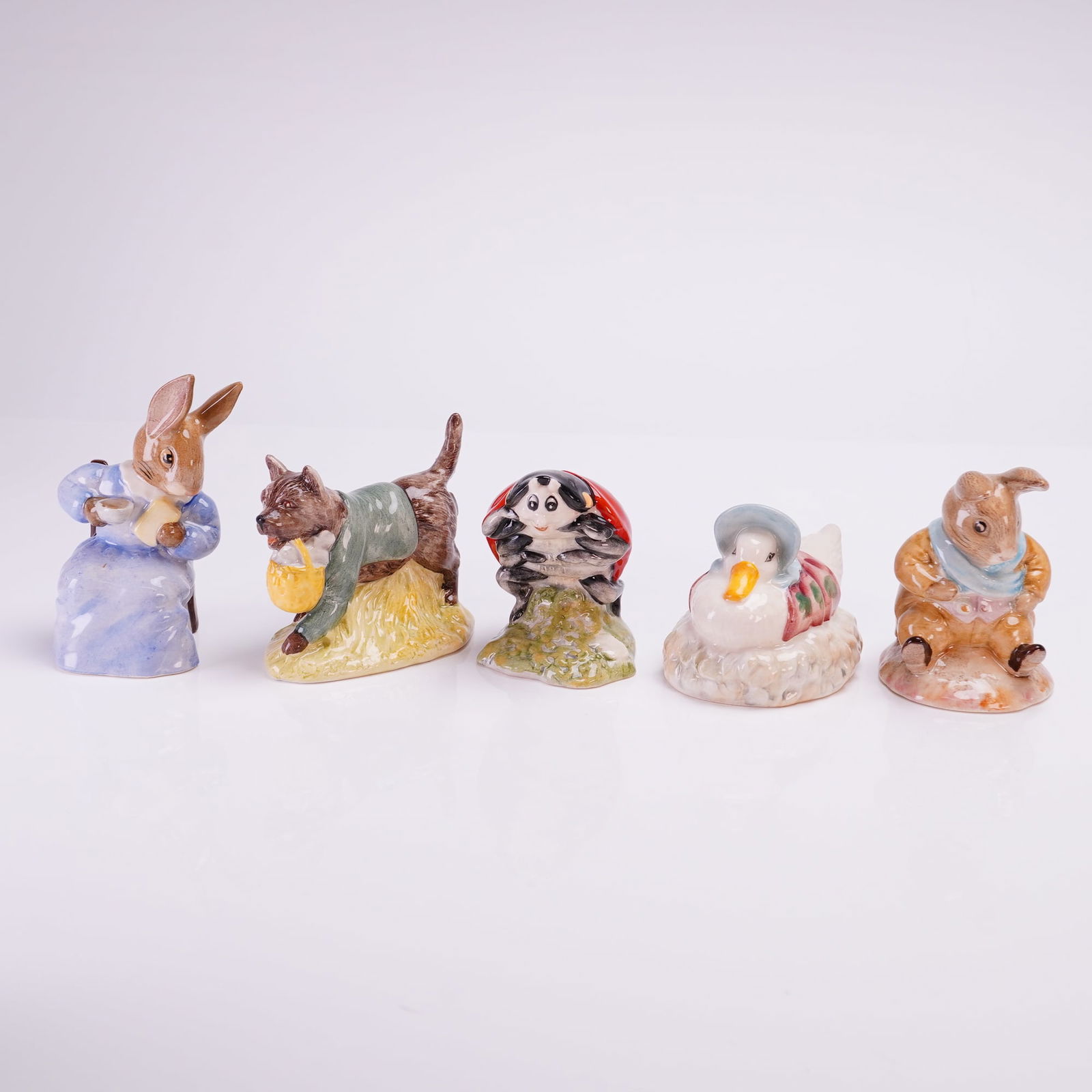 Collection of 5 Royal Albert Beatrix Potter Figurines (1 of 3)