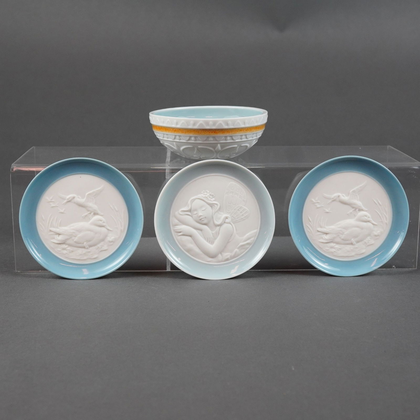Lladro Privilege 4pc Grouping of Dishes and Bowl (1 of 4)