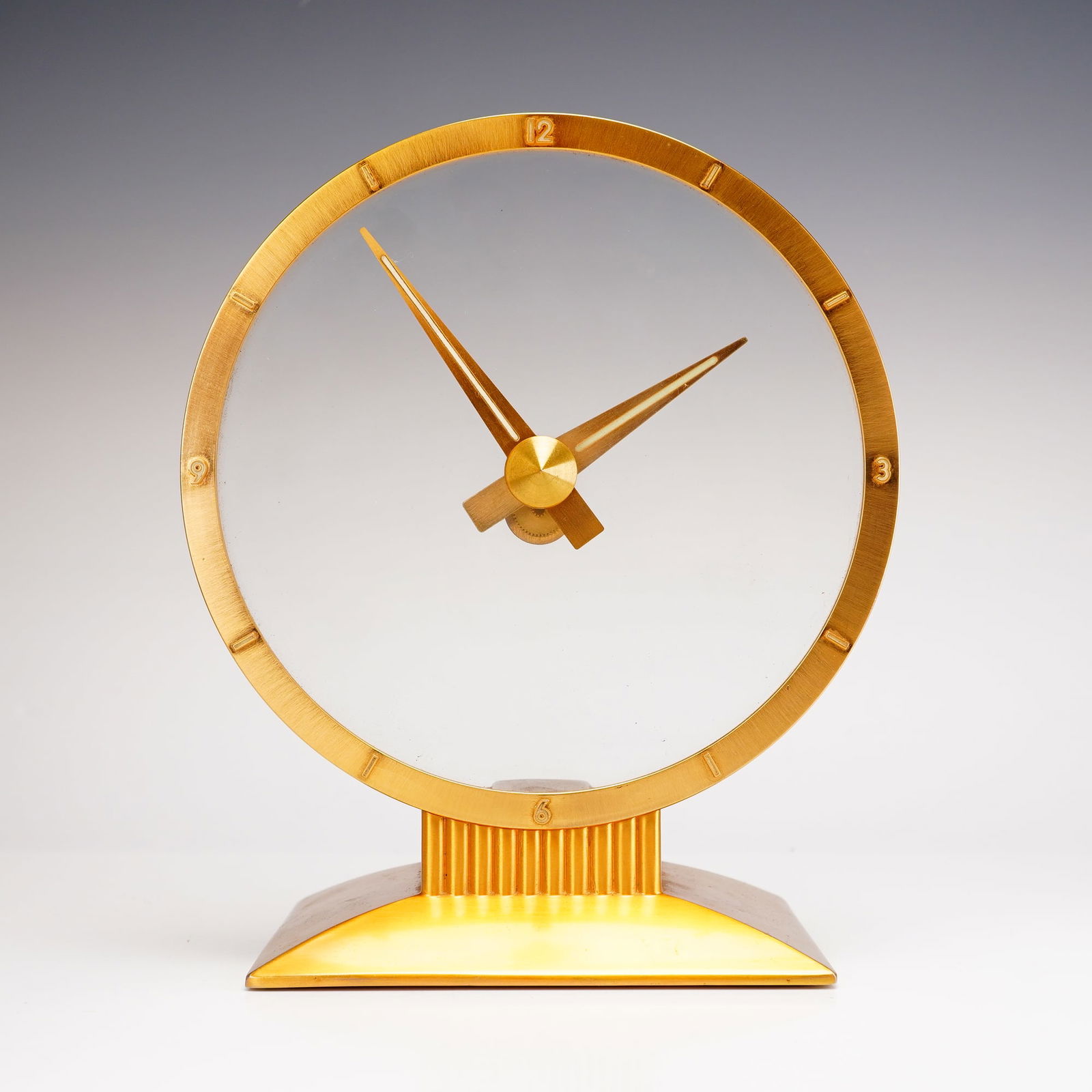 Jefferson Golden Hour Electric Mystery Clock, Mid-Century Modern: A vintage Jefferson Golden Hour electric Mystery clock manufactured by the Jefferson Electric Company of Bellwood, Illinois. This iconic Mid-Century Modern timepiece features a synchronous electric mo