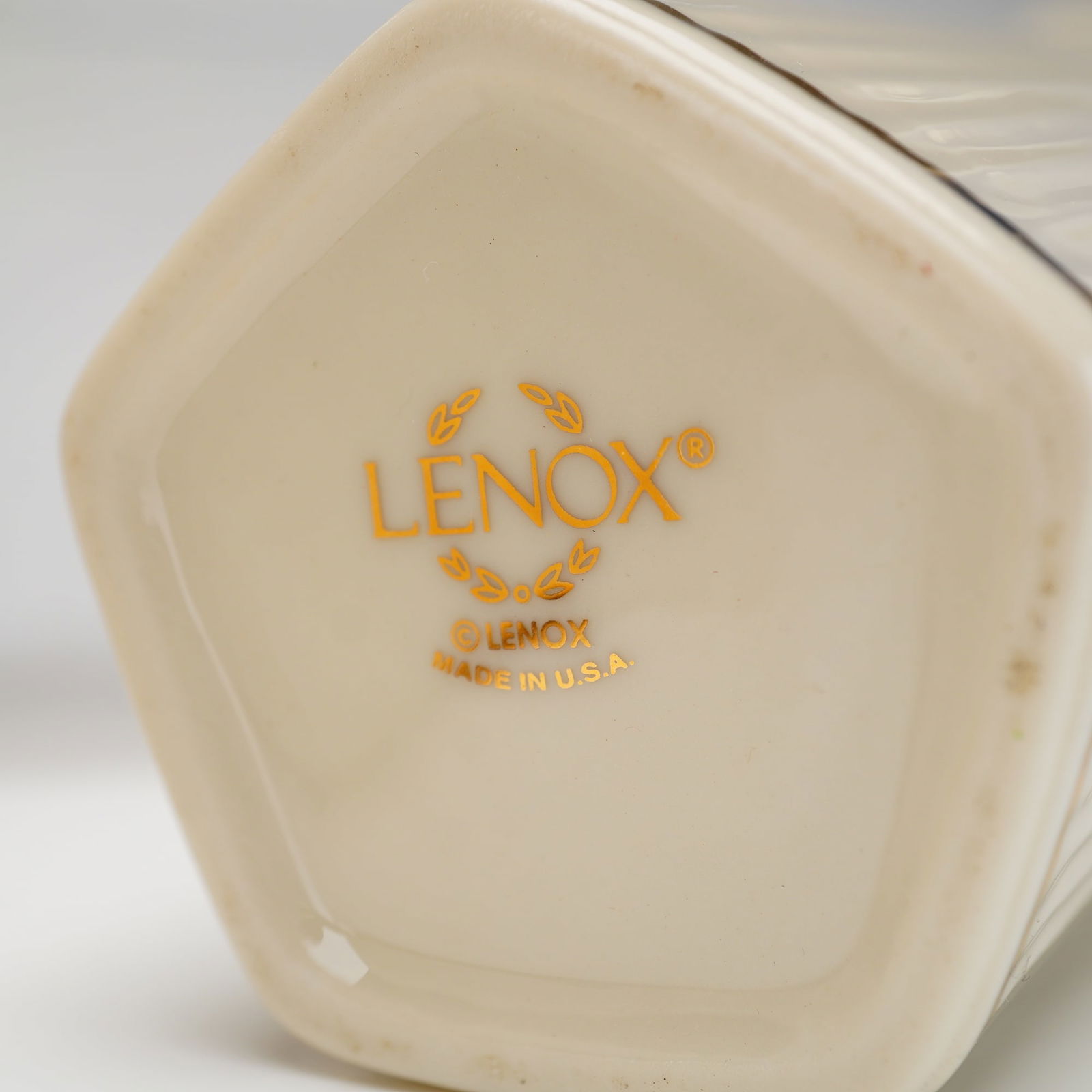 6pc Lenox Bone China Tableware and Decorative Items - 4