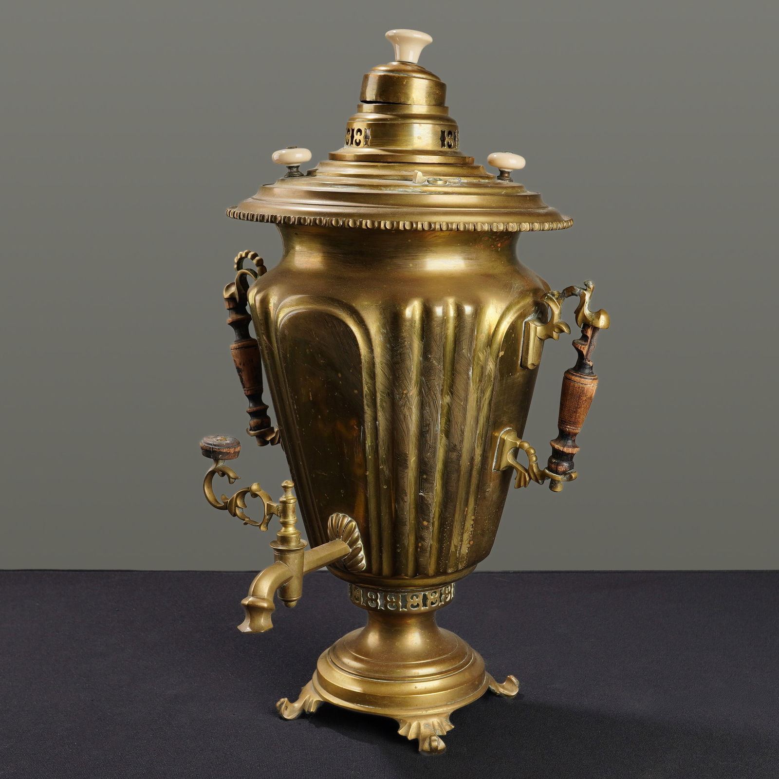 Imperial Russian Heirs of Vasily Stepanovich Batashov Tula Brass Samovar (1 of 5)