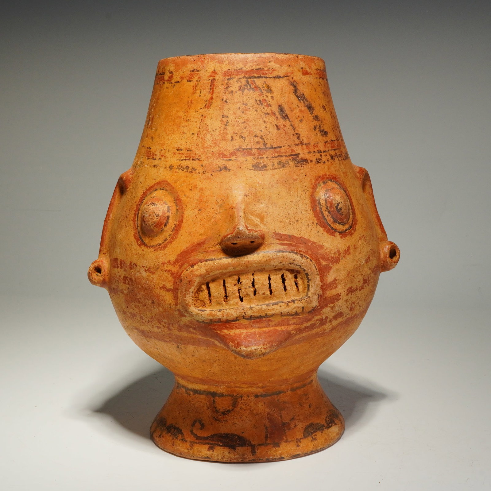 Pre-Columbian Greater Nicoya Pottery Jar with Effigy (1 of 5)