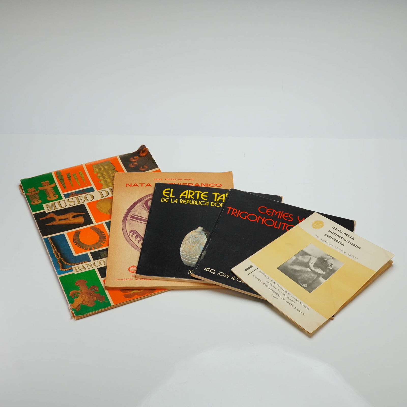 5 Pre-Hispanic Indigenous Latin American Art Catalogs: This collection comprises several softcover exhibition catalogs and scholarly publications focused on pre-Hispanic and indigenous art from Latin America and the Caribbean. Included titles are Museo