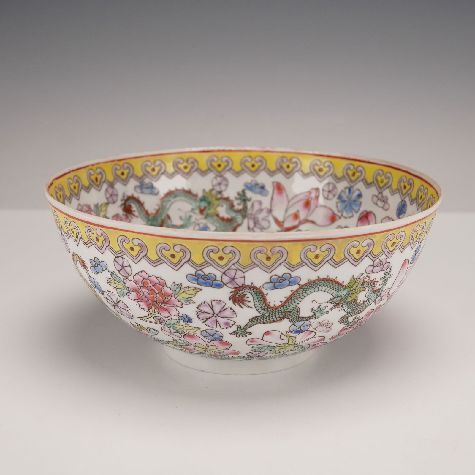 Qianlong Chinese Dragon Famille Rose Eggshell Bowl (1 of 4)