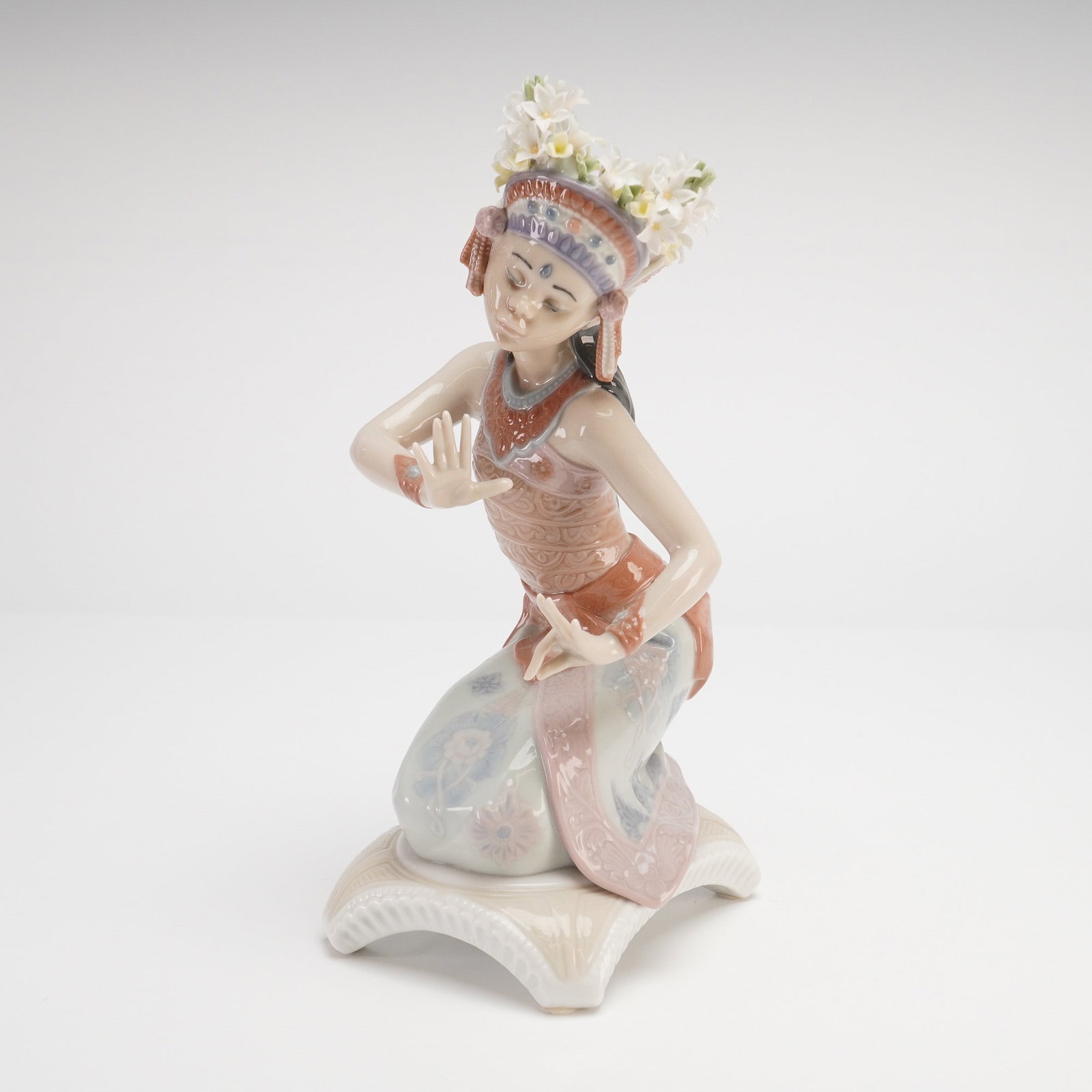 Lladro Glossy Porcelain Figurine, "Indian Pose" (Model 6142) (1 of 3)