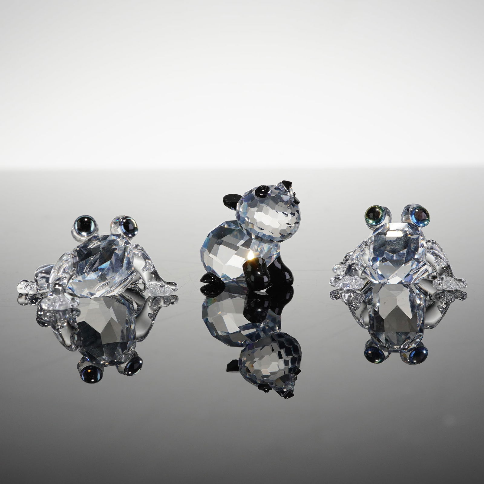 Swarovski Crystal Baby Panda 181081 and Two Frog Baby 286313 Figurines (1 of 5)