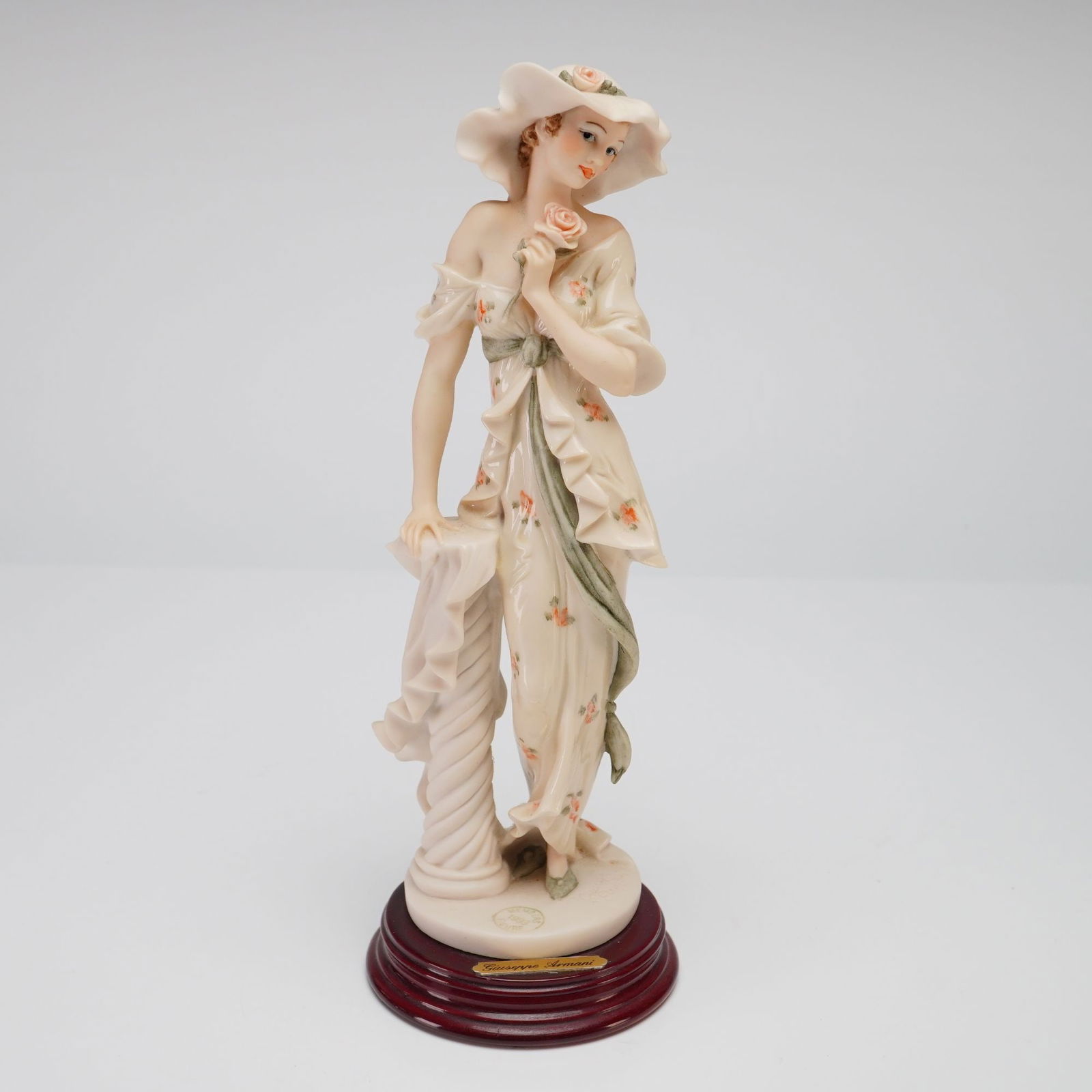 Florence Giuseppe Armani Figurine, Secret Love (1 of 4)