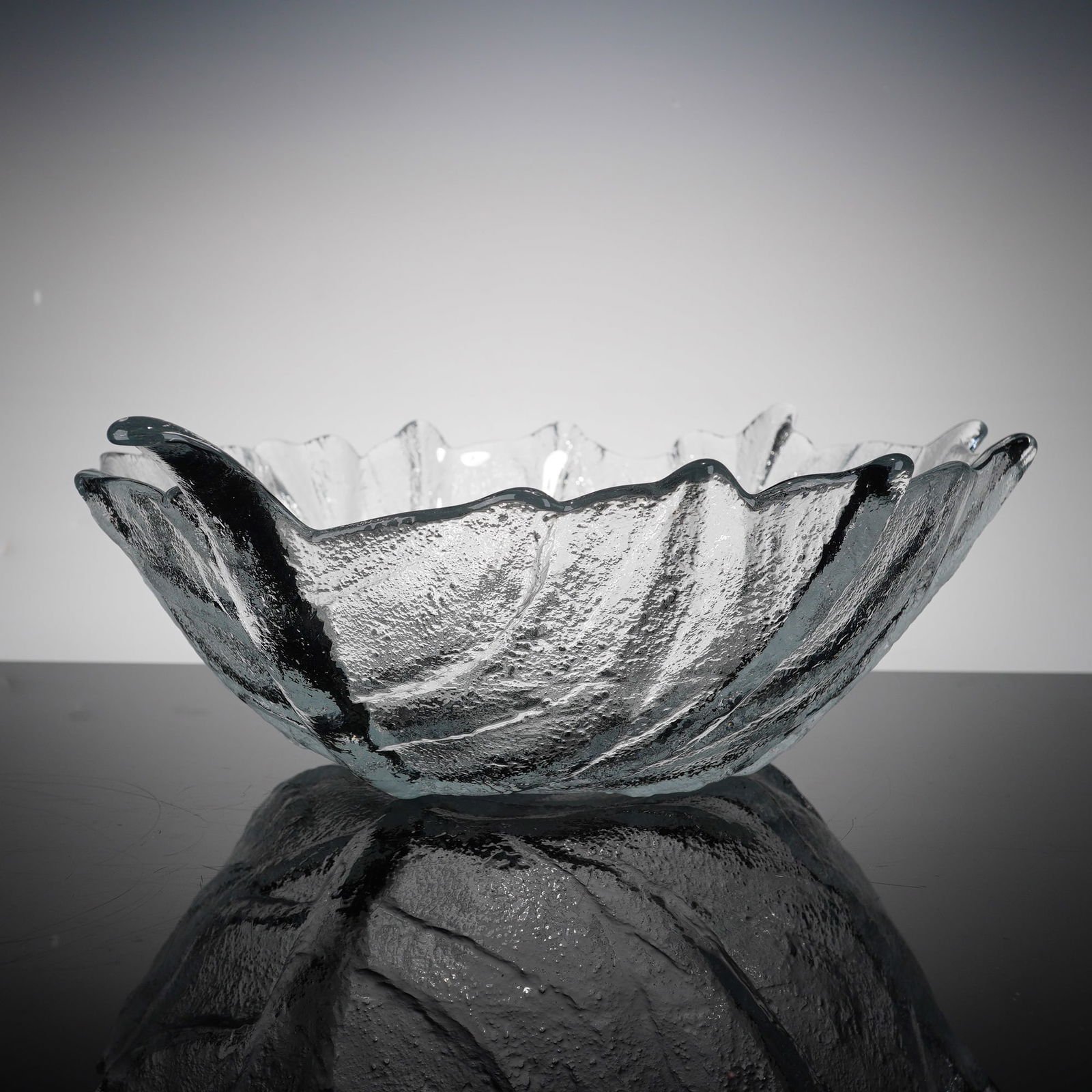 Blenko Cabbage Leaf Pattern Clear Handmade Uranium Glass Serving Bowl - 3