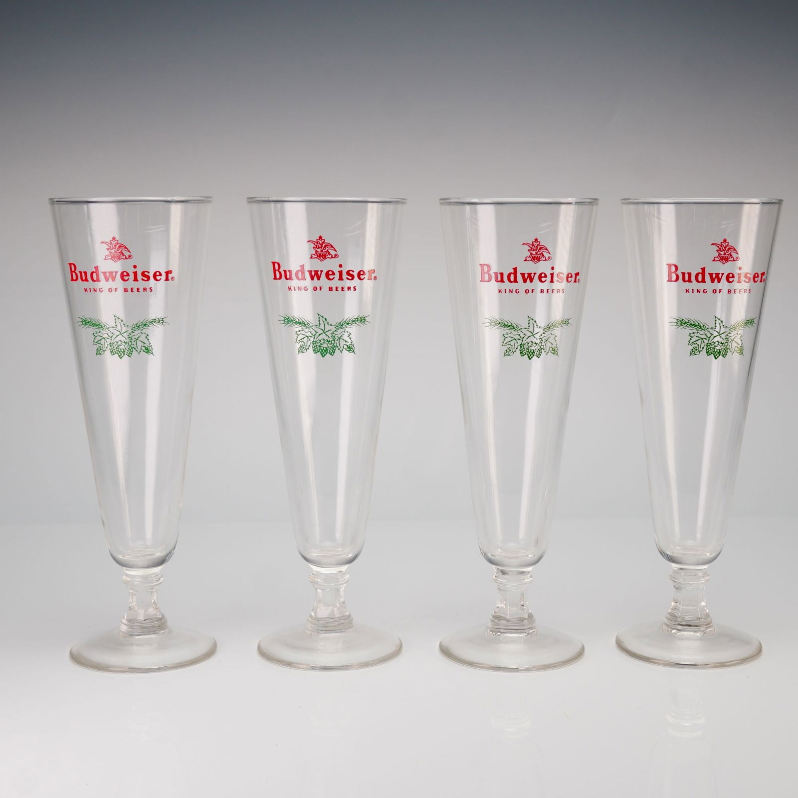 A Set of 4 Vintage Budweiser Christmas Footed Pilsner Beer Glasses (1 of 4)