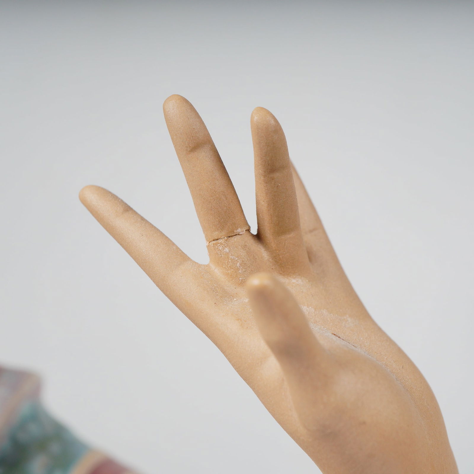 Lladro Thai Dancer 1012069 - 2