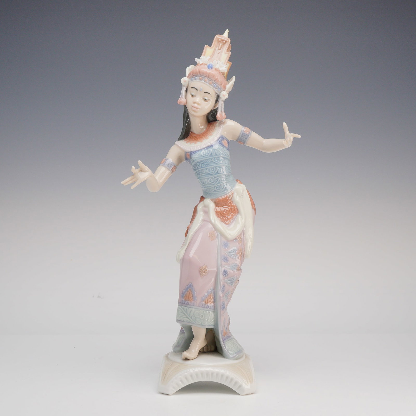 Lladro Indian Pose Bali Dancer Porcelain Figurine Model 6142 (1 of 3)