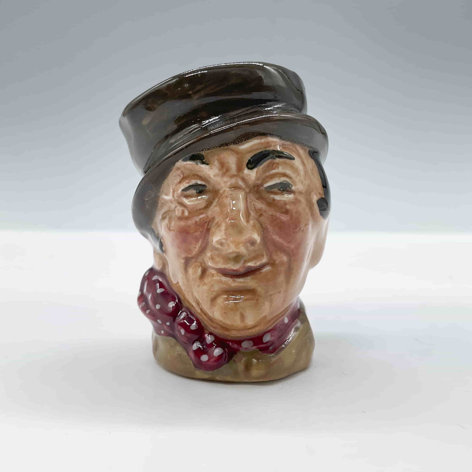Sam Weller D6140 - Mini - Royal Doulton Character Jug: Royal Doulton backstamp. ArtistLeslie Harradine and Harry Fenton Dimensions2.25"H Date or Era1940 - 1960 Manufacturer or BrandRoyal Doulton Country of OriginEngland