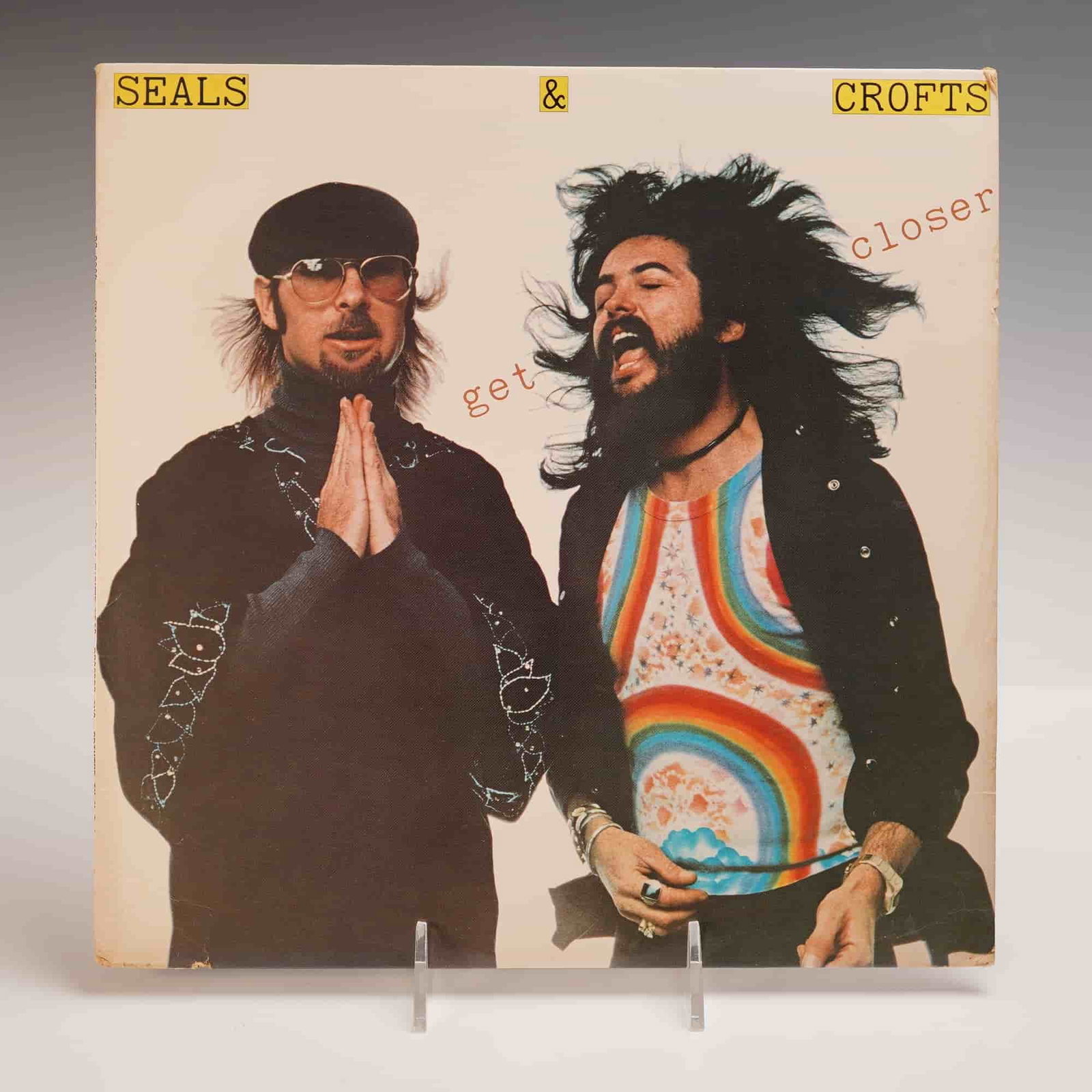 Seals & Crofts, Get Closer LP Record, Warner Bros. BS 2897: Original 1976 vinyl LP album Get Closer by Seals & Crofts, released by Warner Bros. Records, catalog number BS 2897. Includes the hit title track "Get Closer" along with "Sweet Green Fields," "Passing