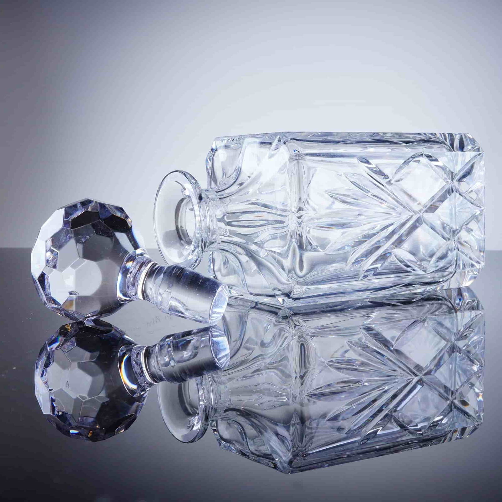 Crystal Square Decanter with Stopper - 2