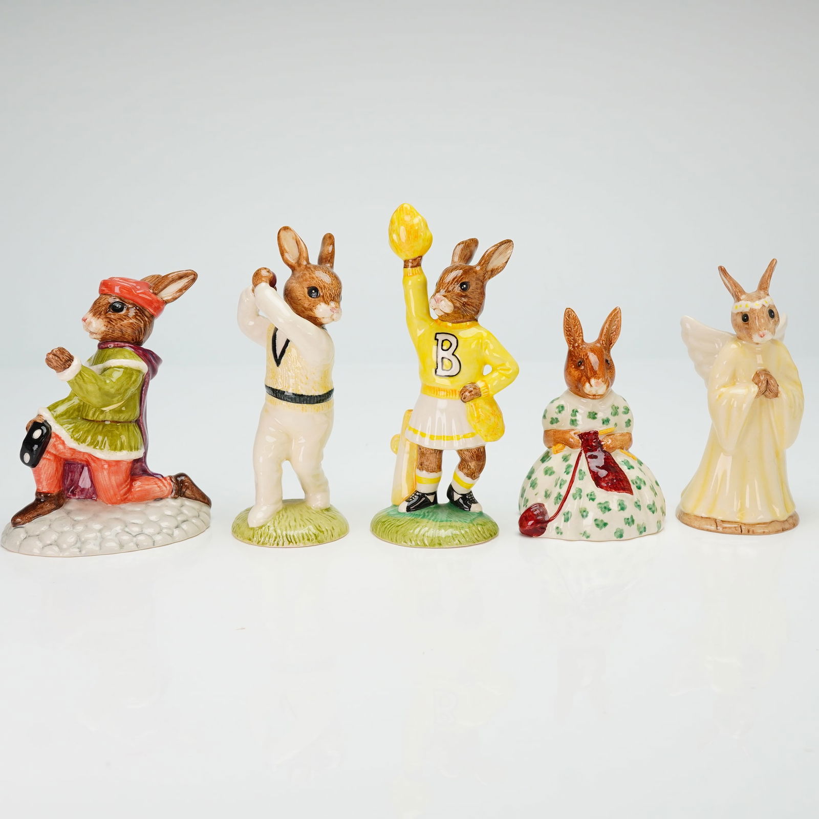 5pc Royal Doulton Bunnykins Figurines- DB10, 143, 145, 196 & 284 (1 of 3)