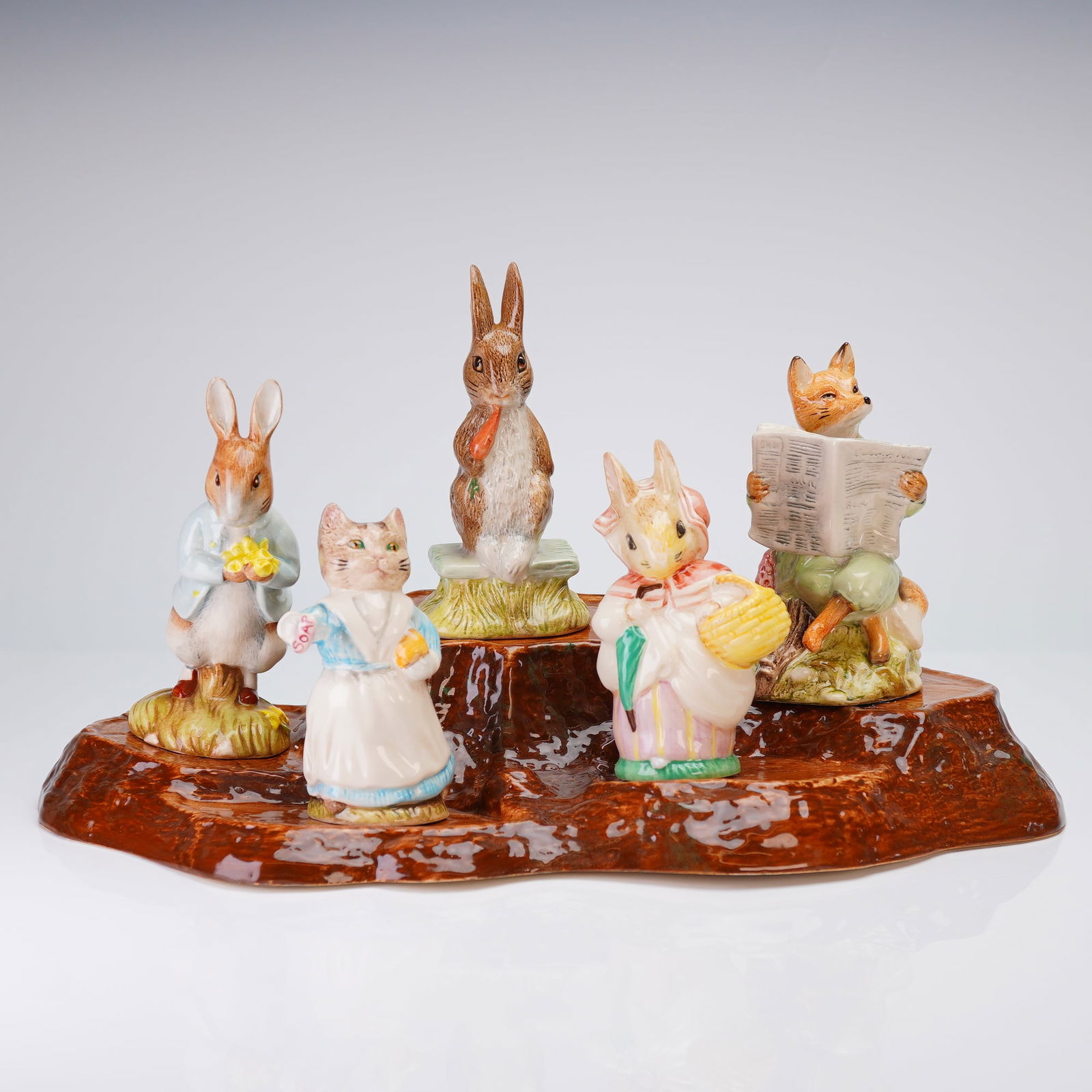 6pc Royal Albert Beatrix Potter Figurines with Display Base (1 of 5)