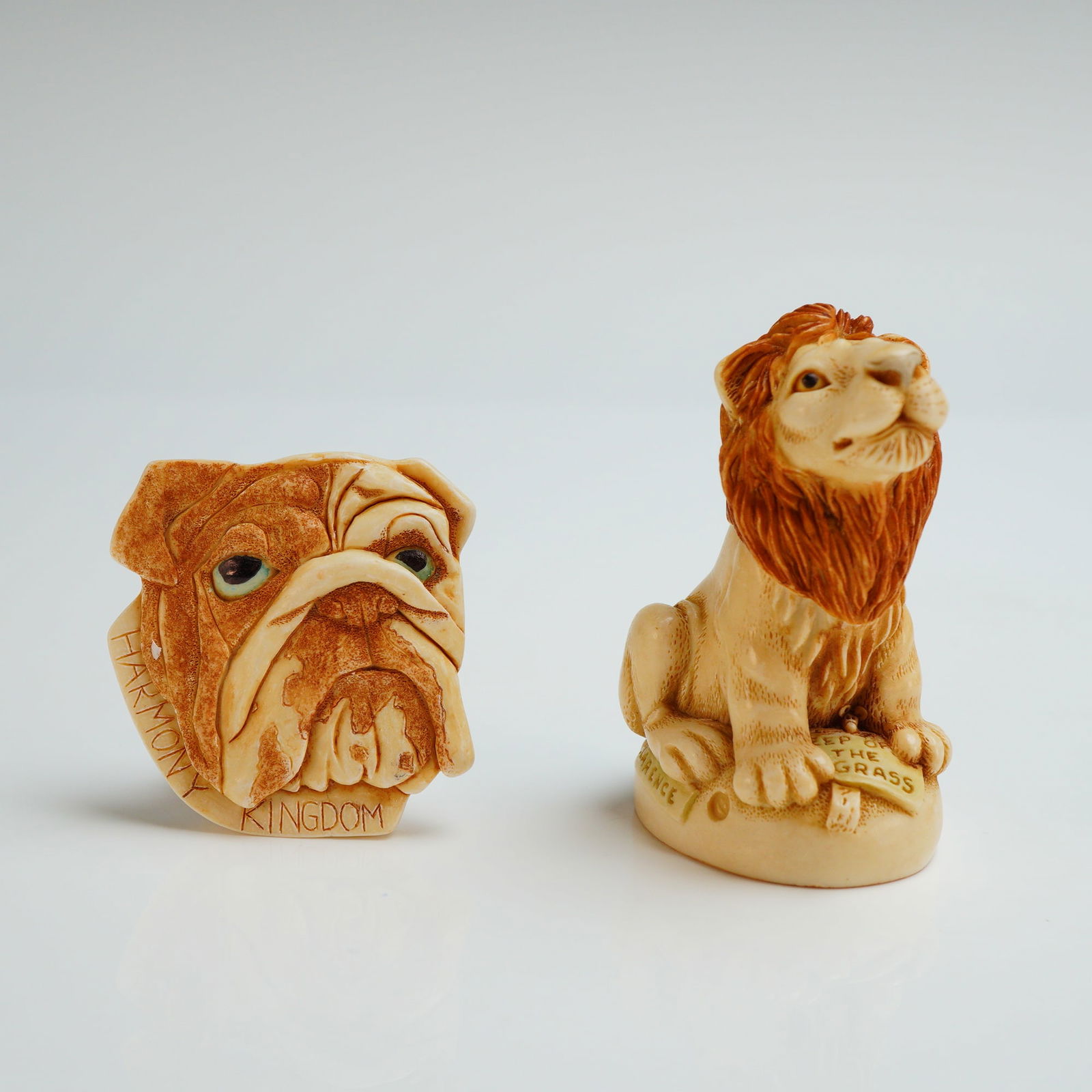 2pc Harmony Kingdom Rule Britannia Royal Watch Collector Club Kit Set: Including 1 trinket box and 1 pin, issued as part of the Royal Watch Collector's Club Kit. The pieces are constructed from crushed marble and resin, featuring the brand's signature hand-carved aesthet