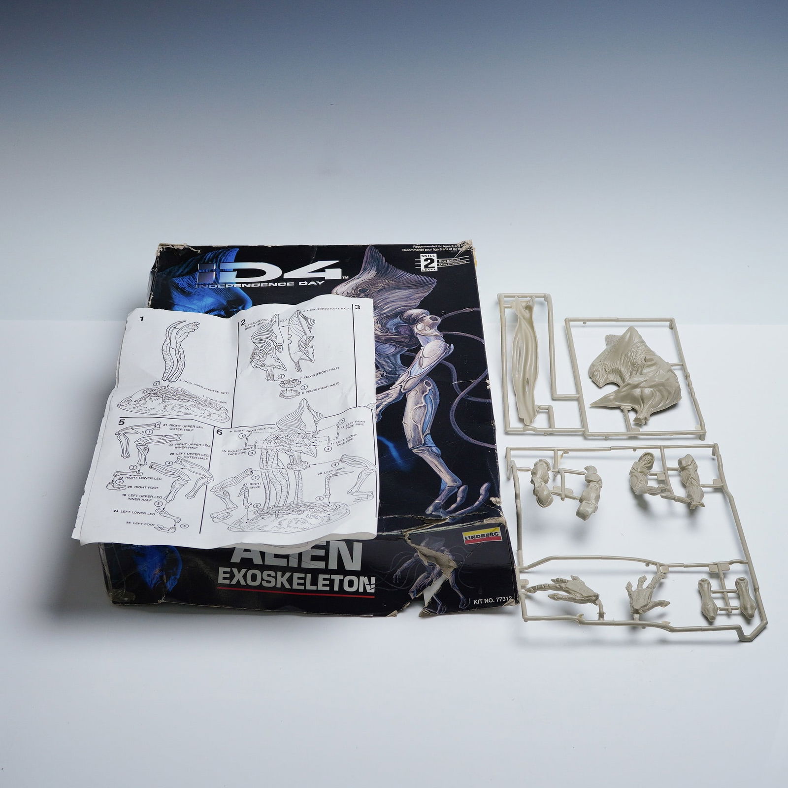 Independence Day Alien Exoskeleton Model Kit - 3