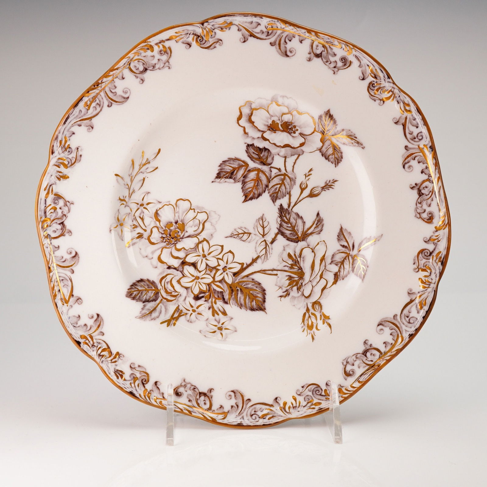A Wedgwood Pearlware Plate in the Rose & Jessamine Pattern (1 of 4)