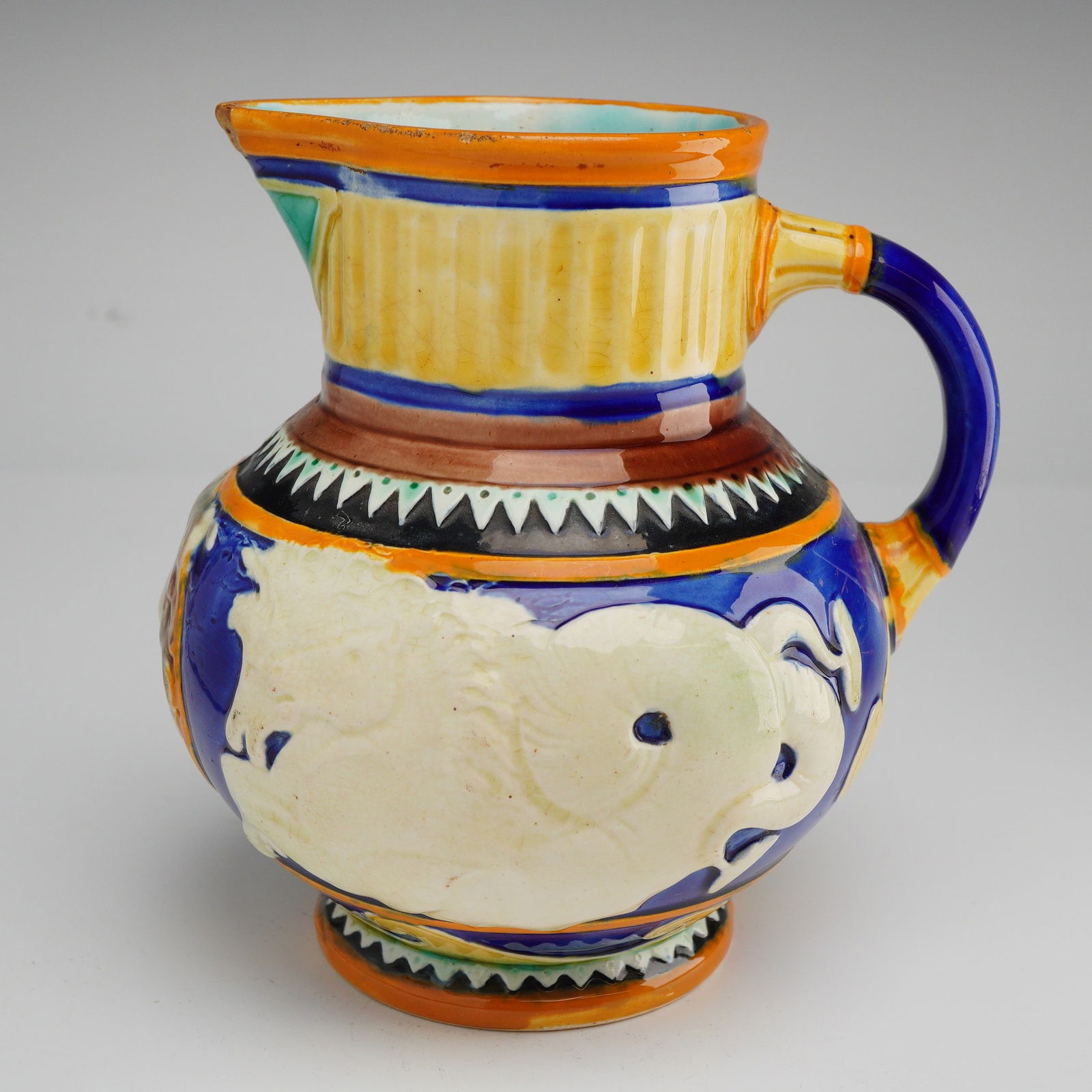Wedgwood Earthenware Majolica Jug (1 of 5)