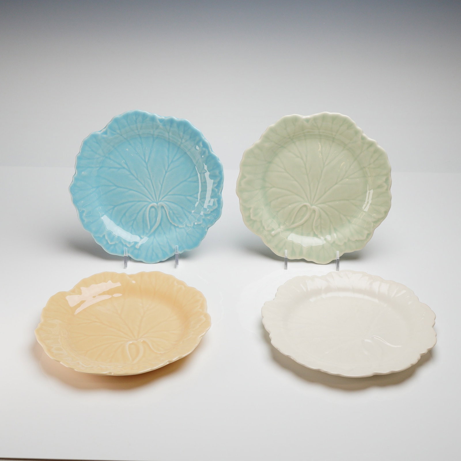 A Collection of Four Wedgwood 'The Sea Glass Collection' Leaf Plates (1 of 3)
