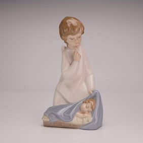 Lladro Porcelain Figurine, Shhh... Sleeping Angel #6041