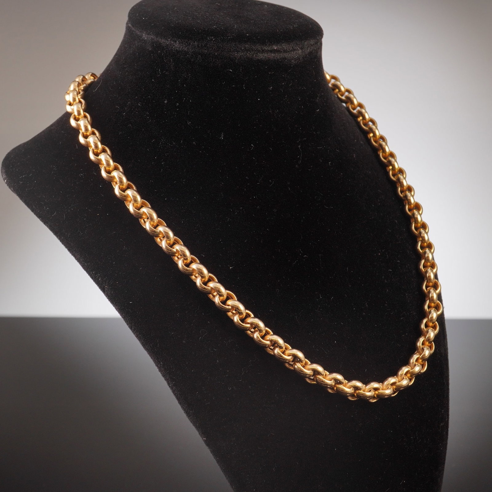 Italian 18K Gold Link Chain Necklace - 3