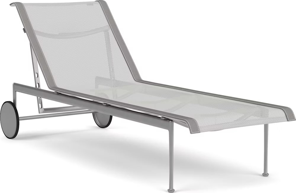 Knoll 1966 Collection Adjustable Chaise Lounge with Wheels by Richard Schultz: This adjustable outdoor chaise lounge is part of the 1966 Collection designed by Richard Schultz for Knoll. The piece is constructed with a weatherable silver powder-coated aluminum frame and a grey t