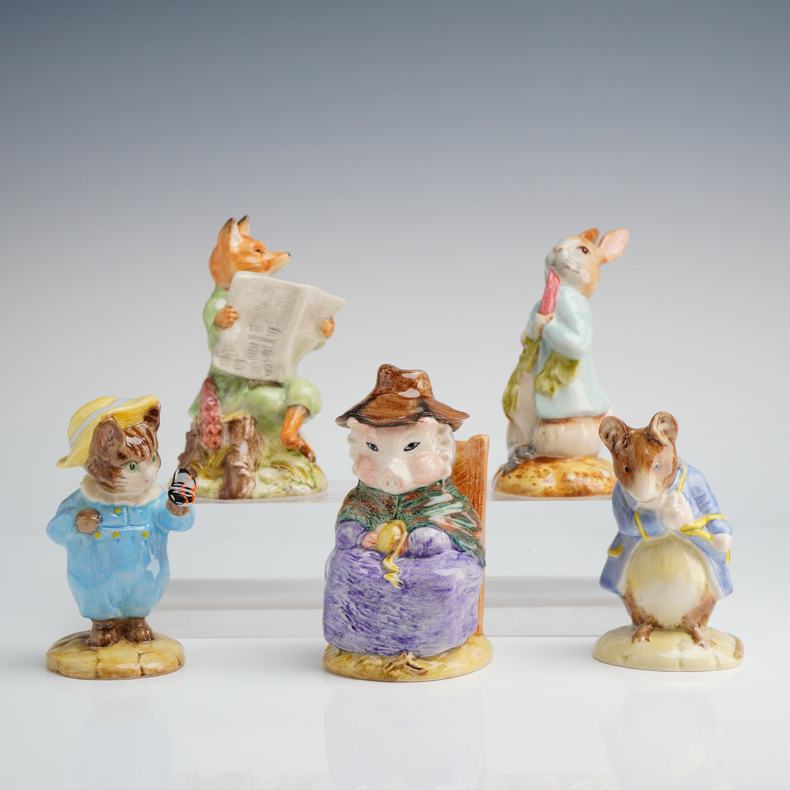 Collection of 5 Royal Albert Beatrix Potter Ceramic Figurines (1 of 3)
