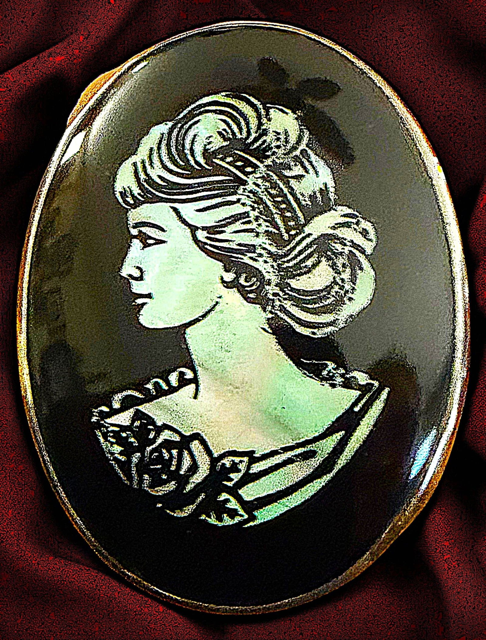 A DIVISION ONE STUDIO ARTIST BUTTON: 1 Large 20th century oval head in a Sterling setting by Phil Linley. DimensionsSM=Less than 3/4", Medium=3/4" to 1 1/4". Large=1 1/4" and above, extra large=1 3/4" and above Date or EraDIVISION 1=PRE