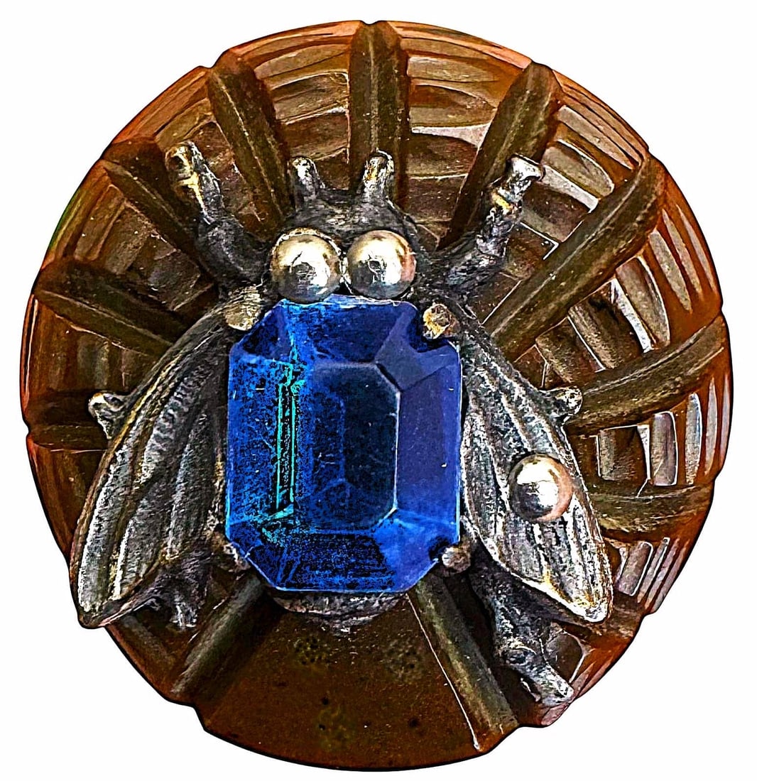 A DIVISION THREE BEE BUTTON: 1 Large medium 20th C. Bakelite jeweled example. DimensionsSM=Less than 3/4", Medium=3/4" to 1 1/4". Large=1 1/4" and above, extra large=1 3/4" and above Date or EraDIVISION 1=PRE 1918 AND DIVISION 3